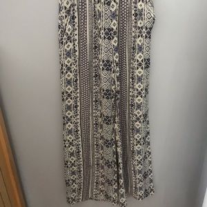 Patterned, flow pants.